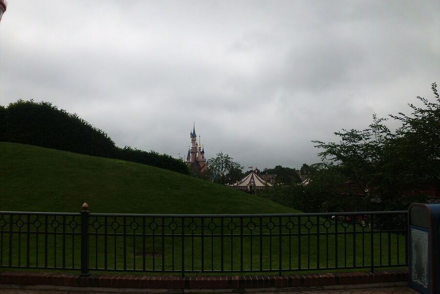 Prayer Room at Disneyland Paris: Where to Pray in 2026